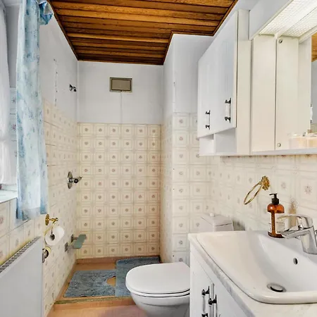4 Bedroom Stunning In Nordenbro Vesteregn