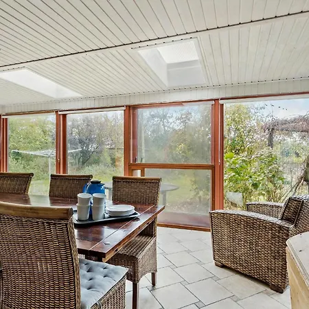 Ferienhaus 4 Bedroom Stunning In *